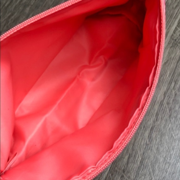 Lulu DK Clinique Cosmetics Travel  Bag - Picture 6 of 7